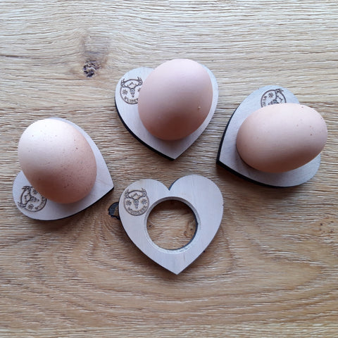 Wuiderer Eierbecher aus Holz in Herzform im 4er Set